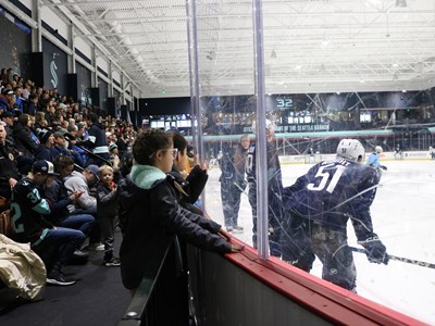 Kraken Practice Fan on Glass_3x2